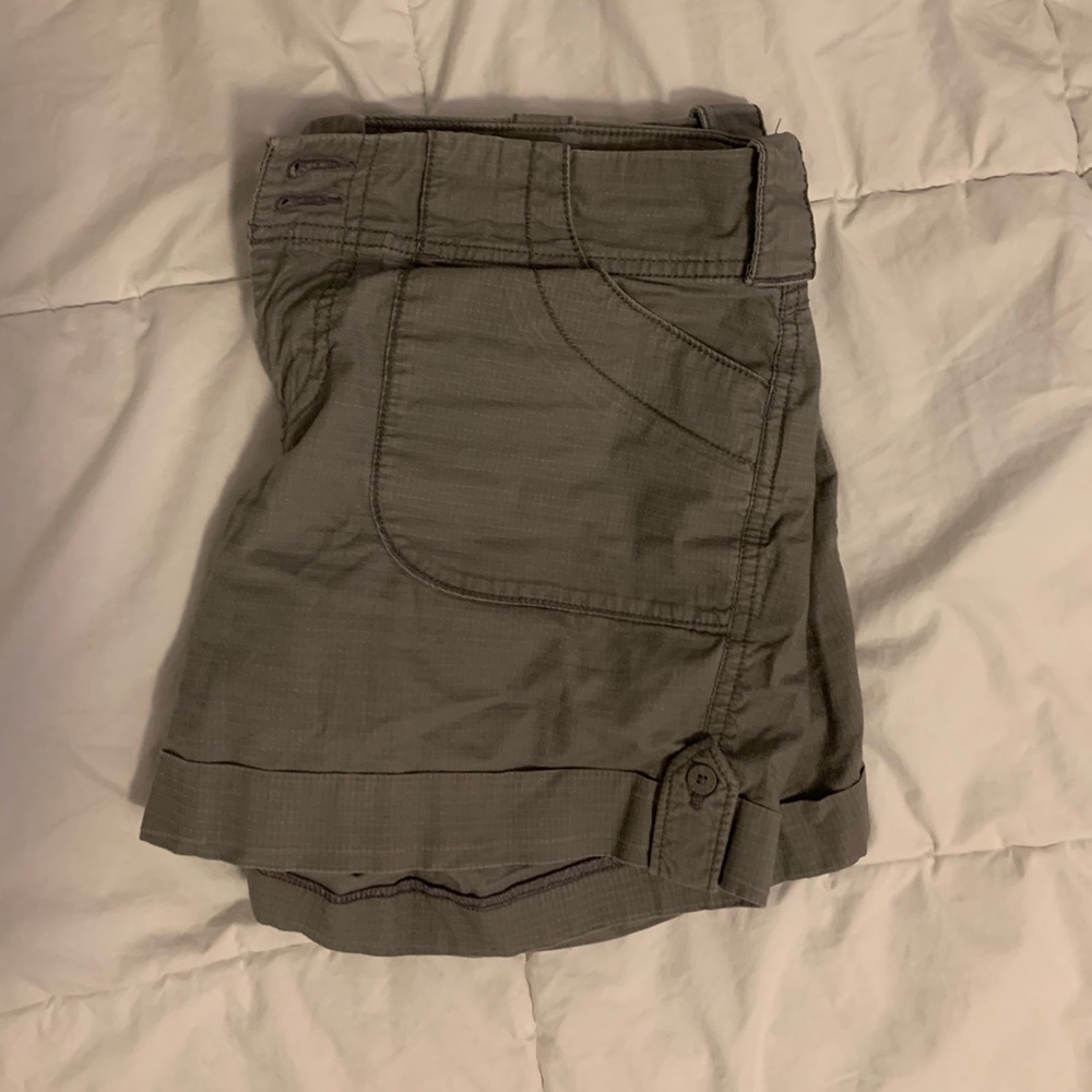 PRICE FIRM north face shorts